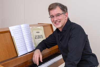 Chorleitung Dr. Sebastian Chmel, Foto: Uwe Kiebel